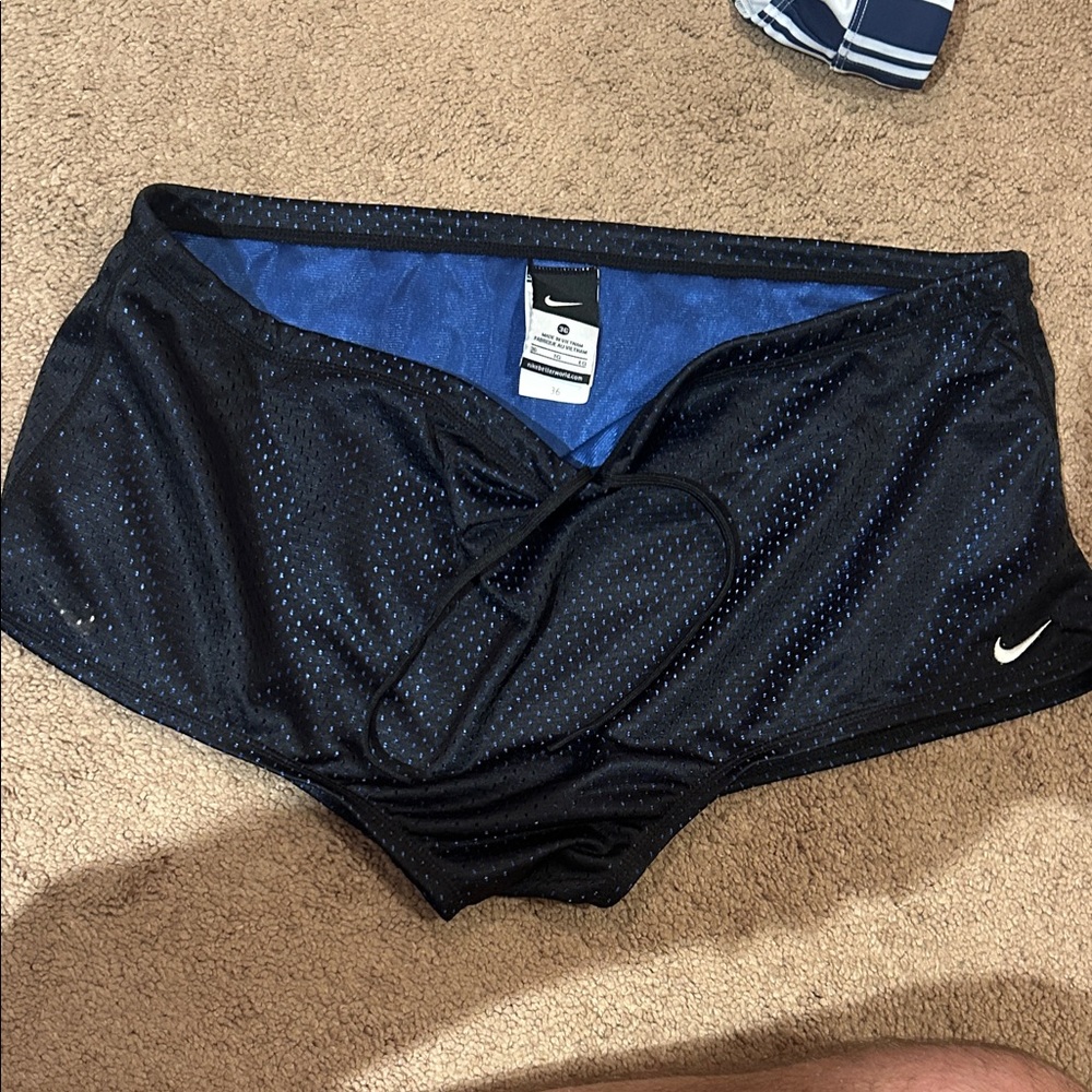 Nike Men's Black and Blue Swim Trunks